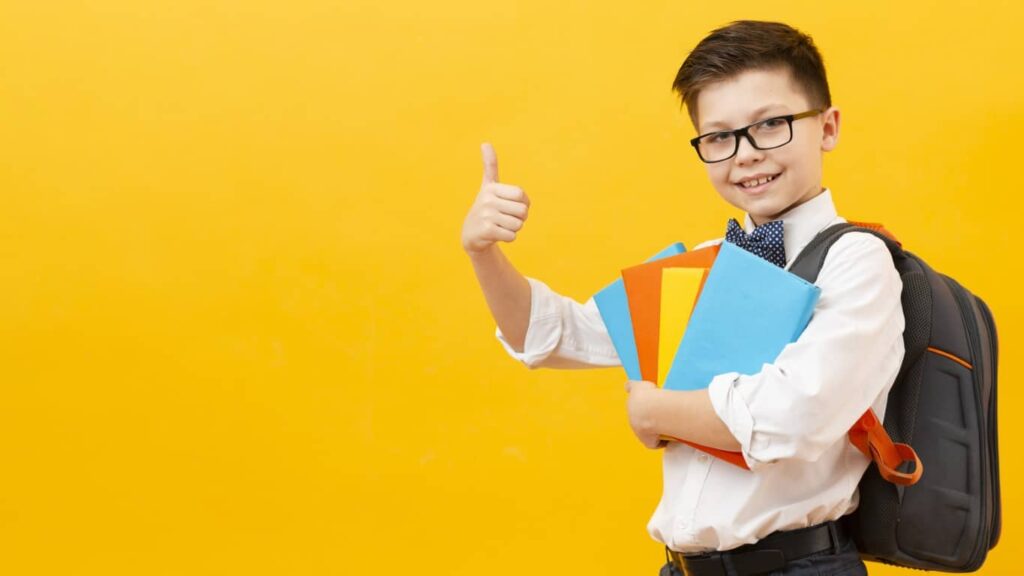 écolier commande photo de classe